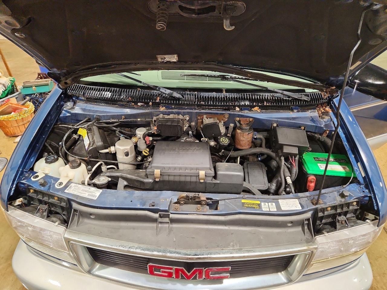 1998 GMC Safari XT
