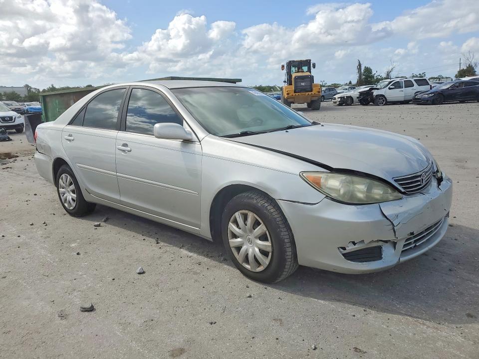 2006 Toyota Camry le