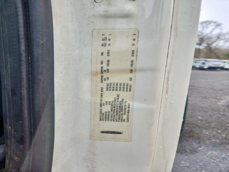 2018 Freightliner Cascadia 113 Semi Truck