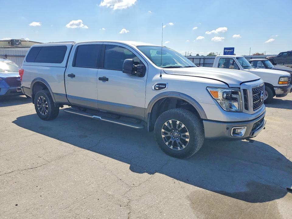 2017 Nissan Titan xd Pro-4x