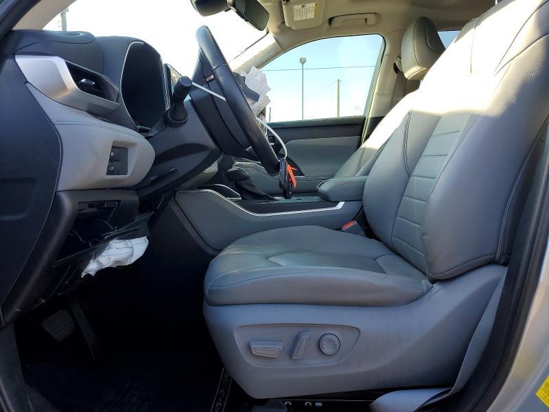 2020 Toyota Highlander Hybrid xle