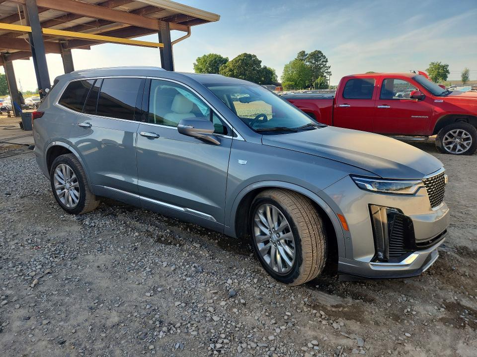 2023 Cadillac XT6 Premium Luxury