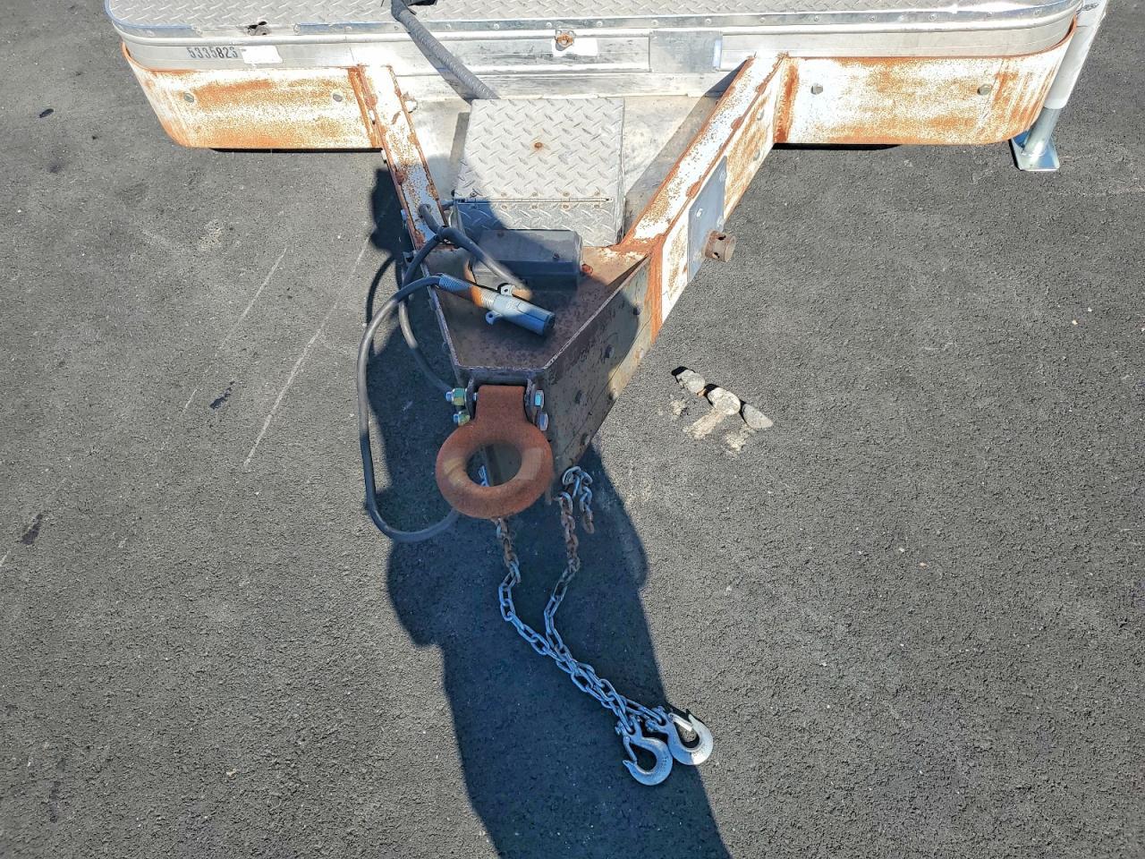 2000 Pelsue Fiber Optic Splicing Trailer