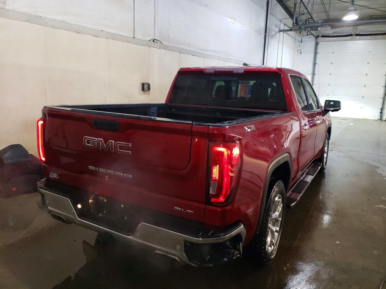 2020 GMC Sierra K1500 SLT