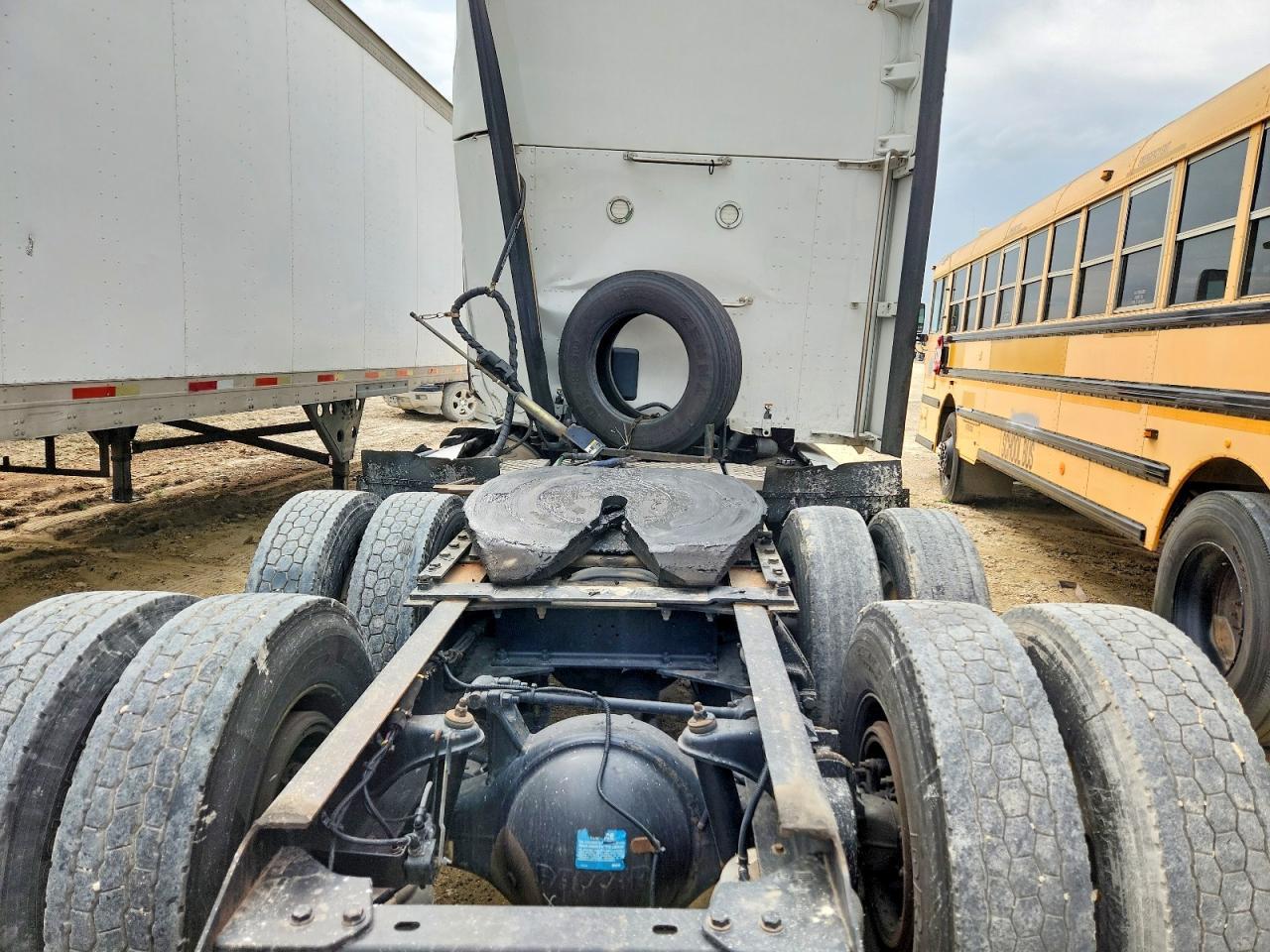 2021 Kenworth T680 Semi Truck
