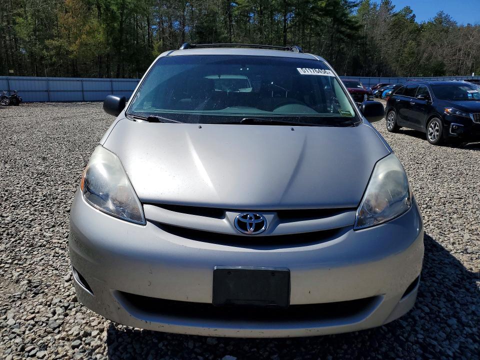 2008 Toyota Sienna le