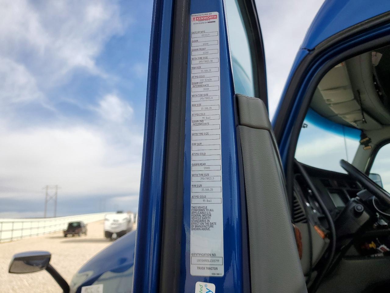 2020 Kenworth Constructi-Semi Truck