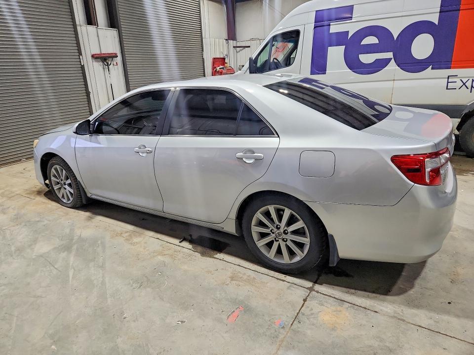 2014 Toyota Camry xle V6