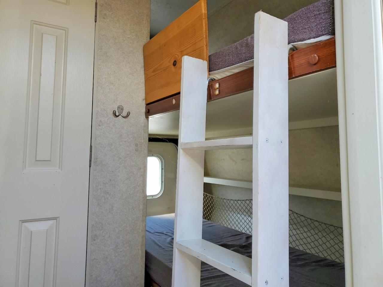 2005 Keystone Keystone