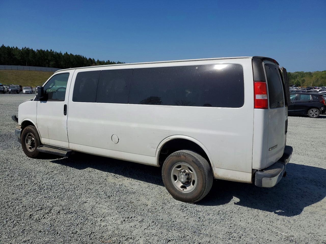 2020 Chevrolet Express G3500 LT