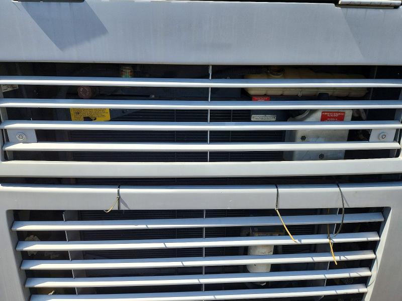 2001 Winnebago Motorhome