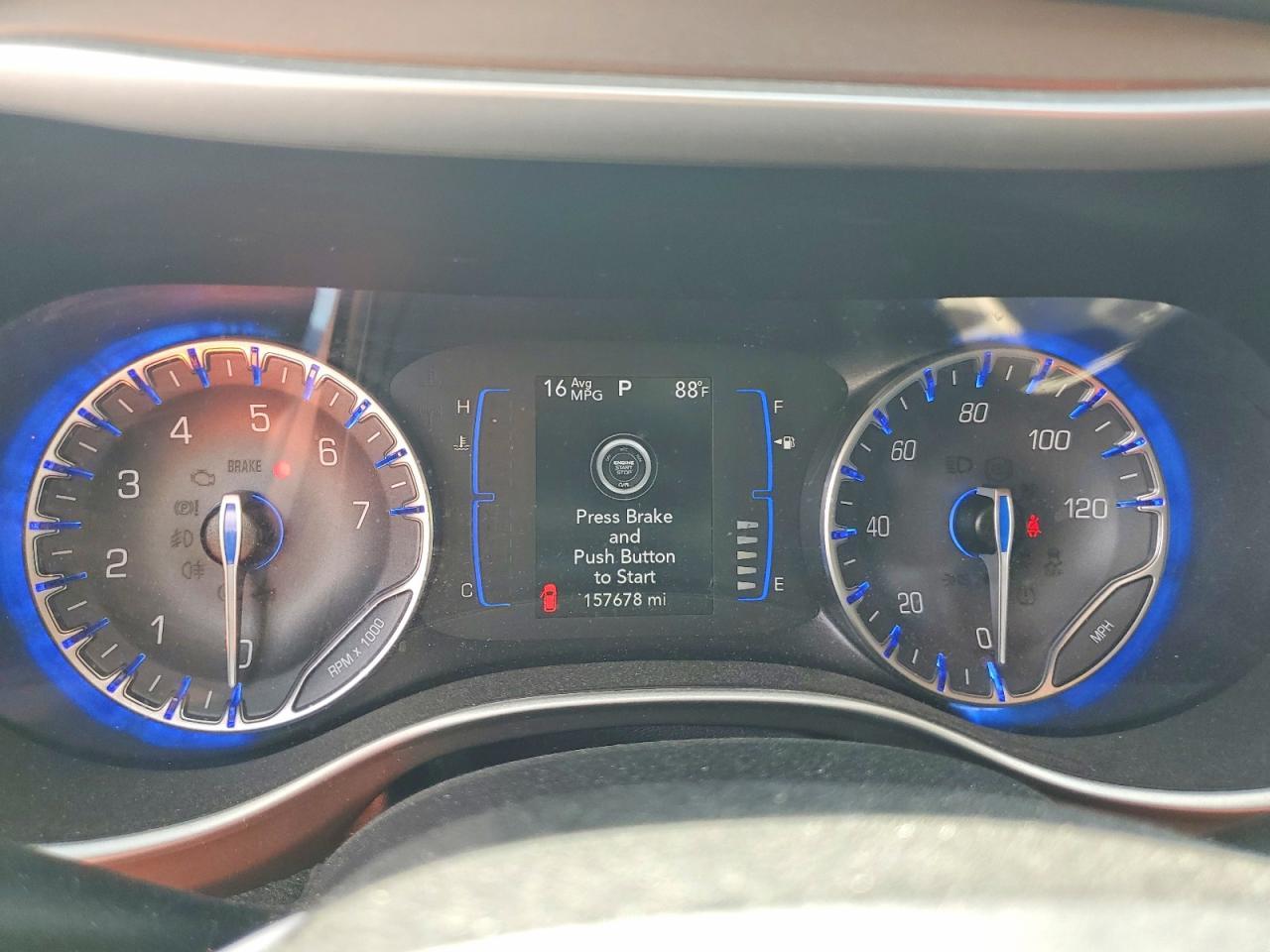 2020 Chrysler Voyager lxi