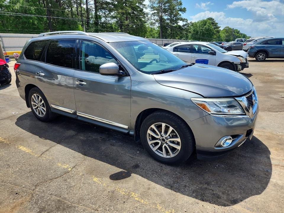 2015 Nissan Pathfinder s