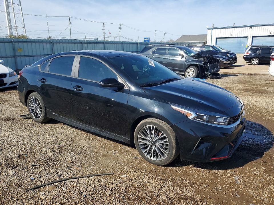 2023 KIA Forte Gt-line