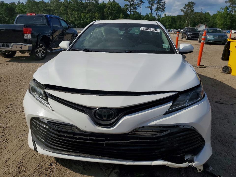 2018 Toyota Camry le