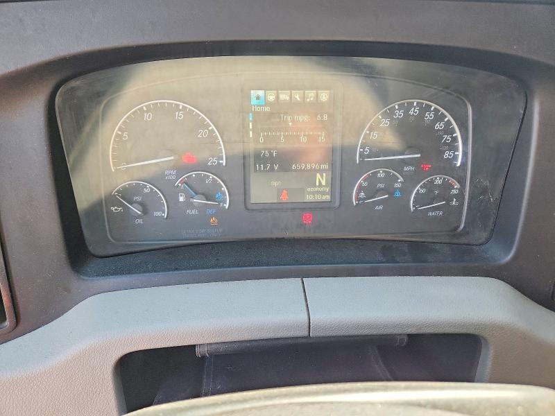 2019 Freigliner 2019 Freightliner Cascadia 126 Semi Truck