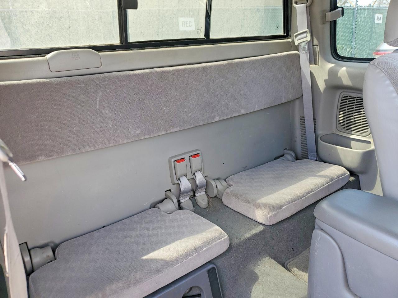 2003 Toyota Tacoma Base