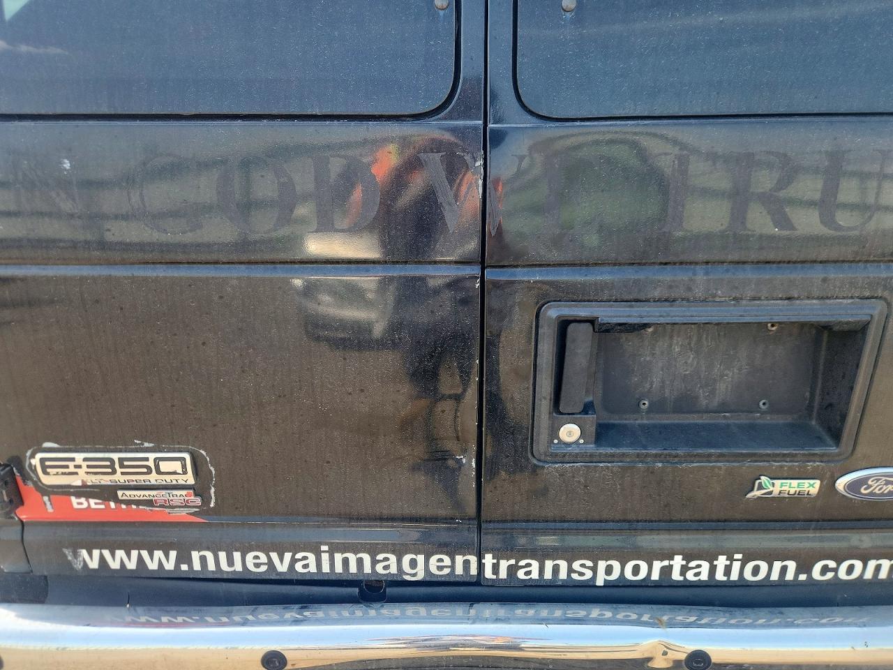 2010 Ford Econoline E350 Super Duty Wagon