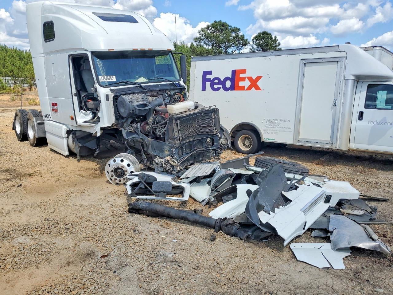 2008 Volvo VNL Semi Truck
