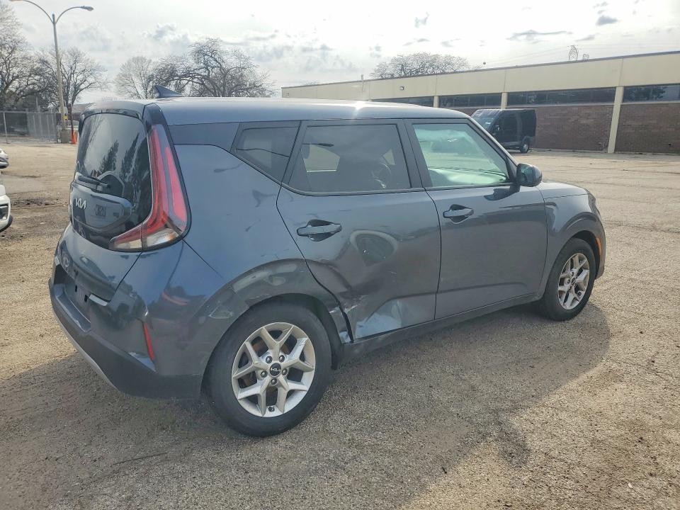 2023 KIA Soul lx