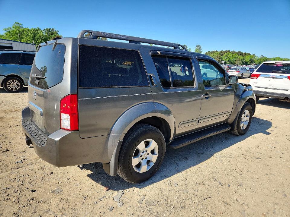 2007 Nissan Pathfinder s