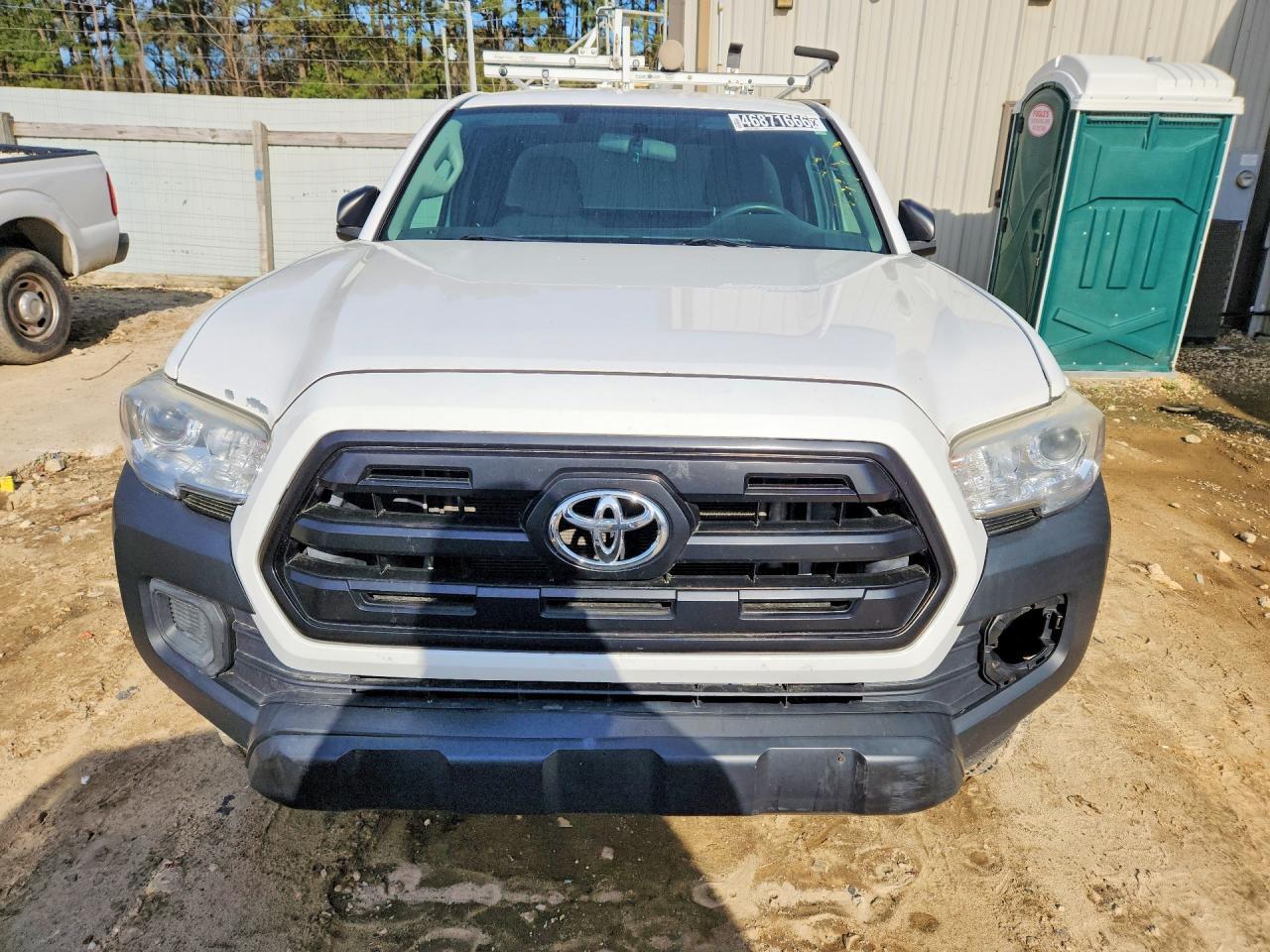 2017 Toyota Tacoma SR