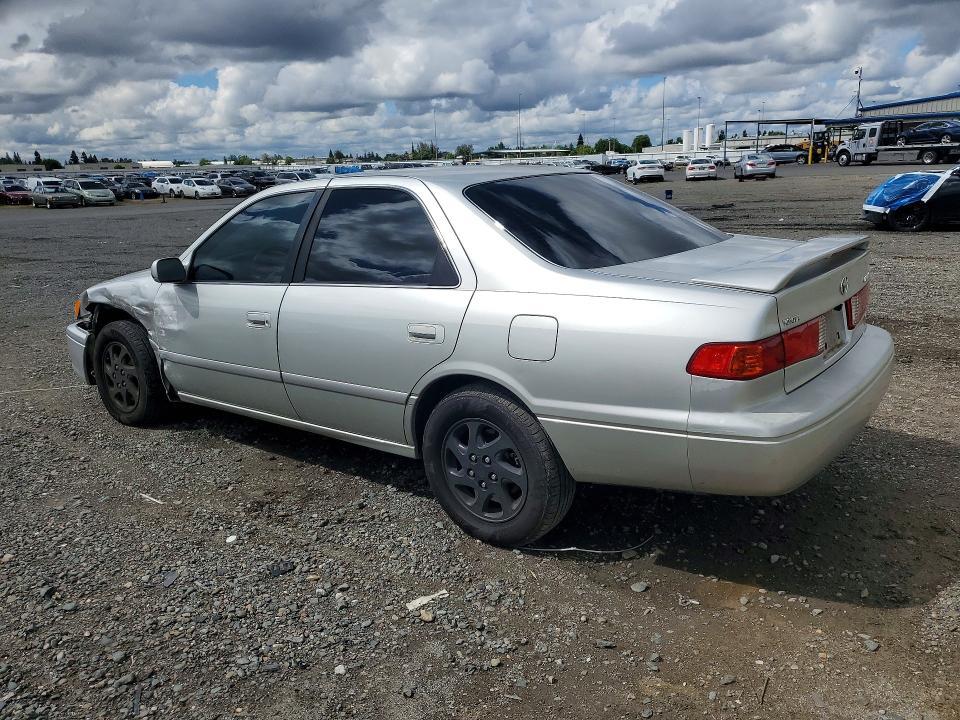 2000 Toyota Camry le V6