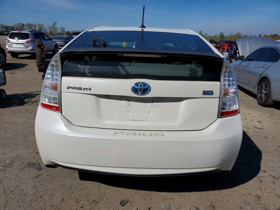 2010 Toyota Prius v