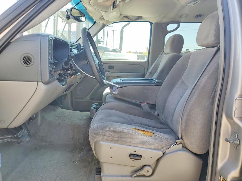 2004 Chevrolet Suburban C1500