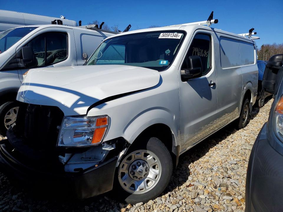 2021 Niss NV 1500 SV