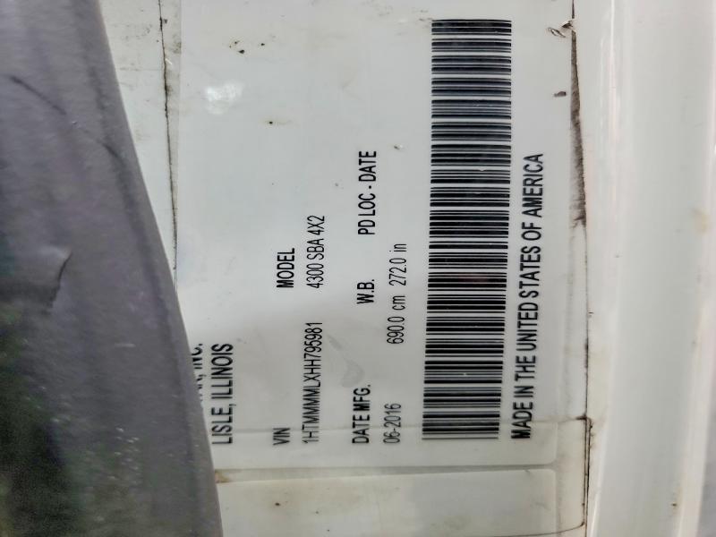 2017 International 4300 BOX Truck