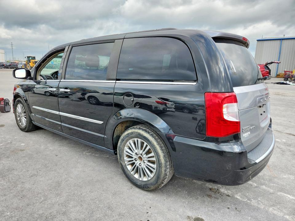 2014 Chrysler Town and Country Touring-l