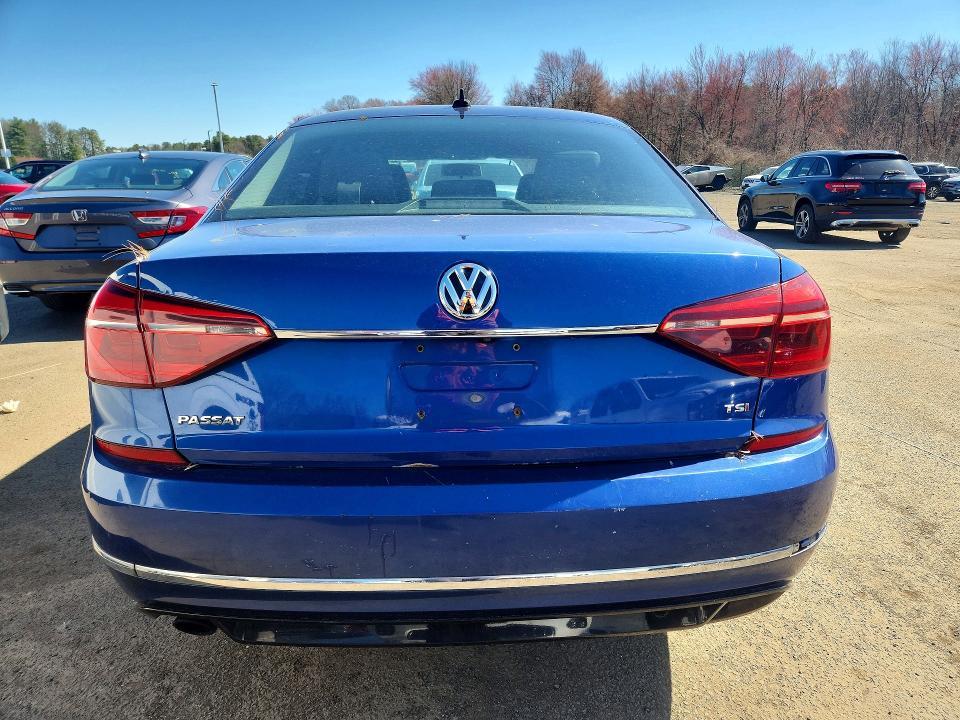 2017 Volkswagen Passat R-line