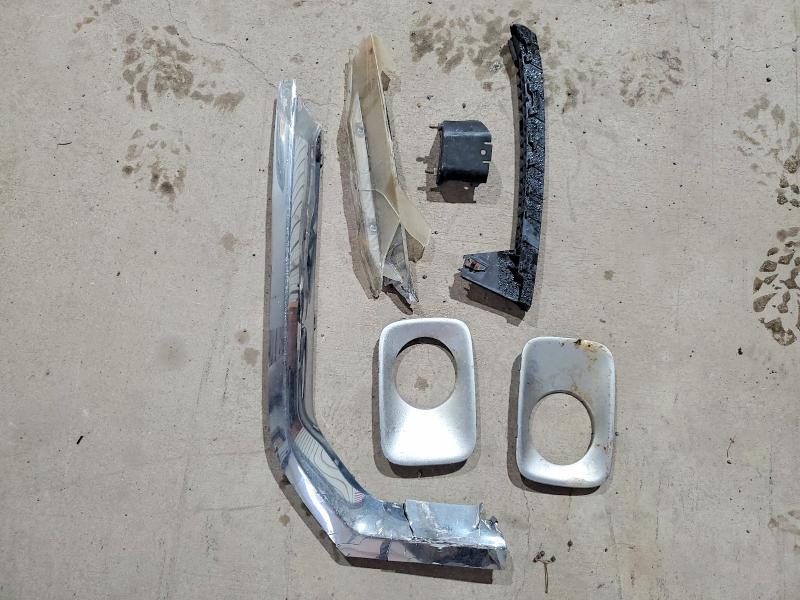 2004 Nissan Frontier XE-V6