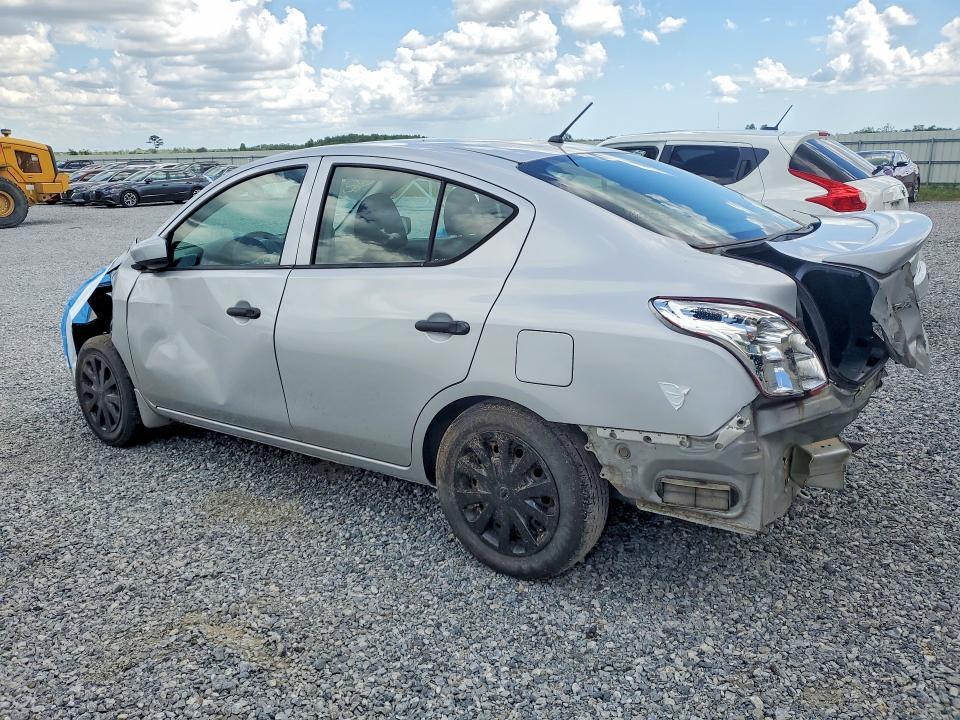 2019 Nissan Versa s Plus