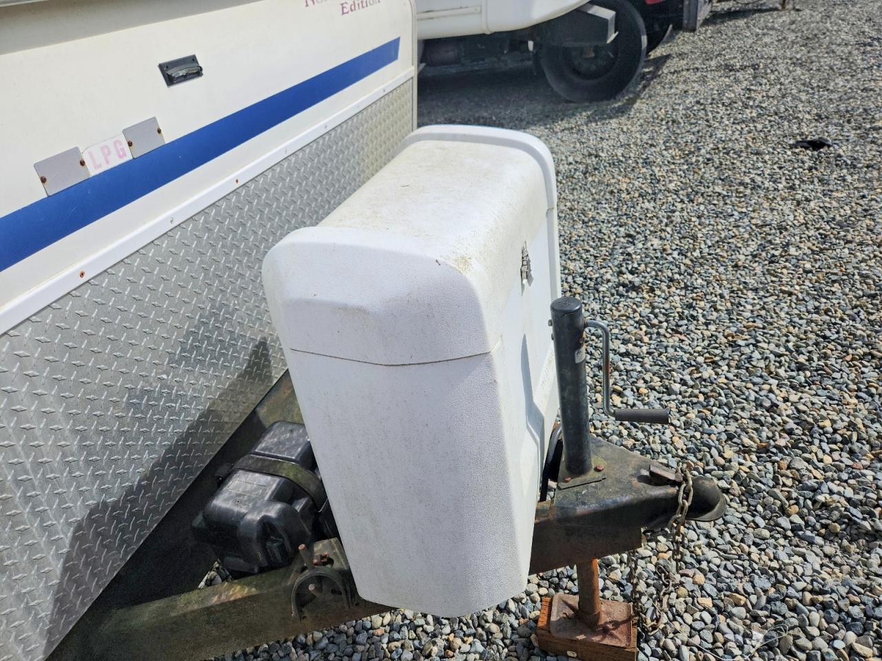 2001 Fleetwood Prowler Camper