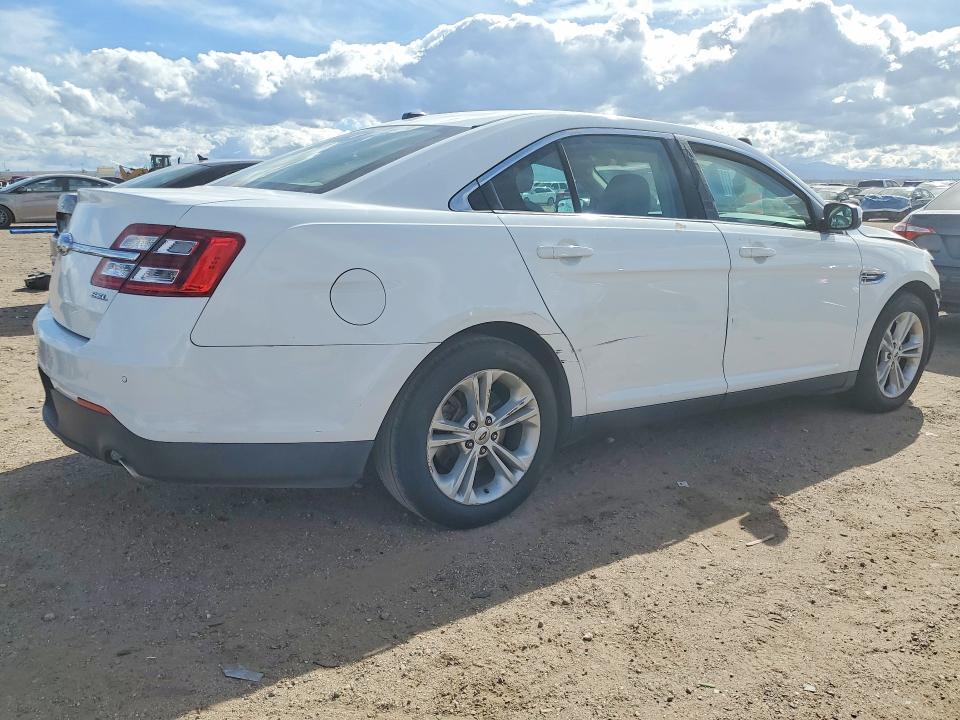 2016 Ford Taurus sel
