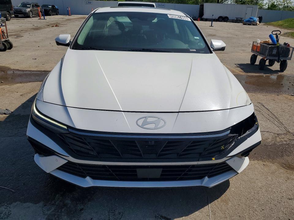 2024 Hyundai Elantra Limited