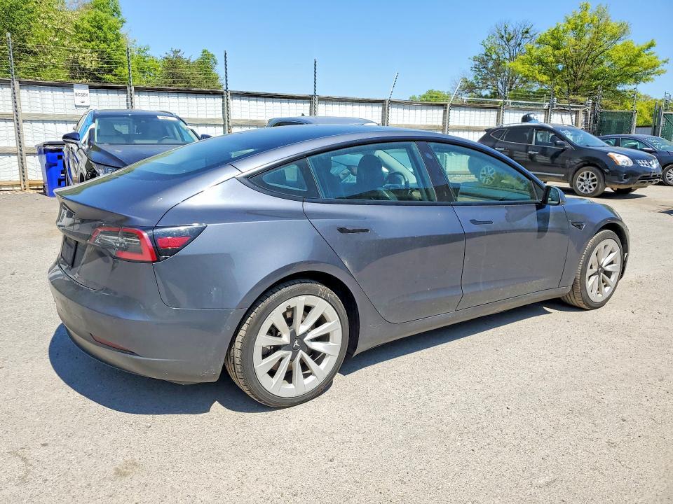 2022 Tesla Model 3