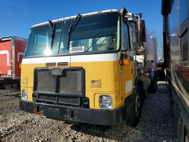 2010 Autocar Llc Xpeditor Refuse Truck