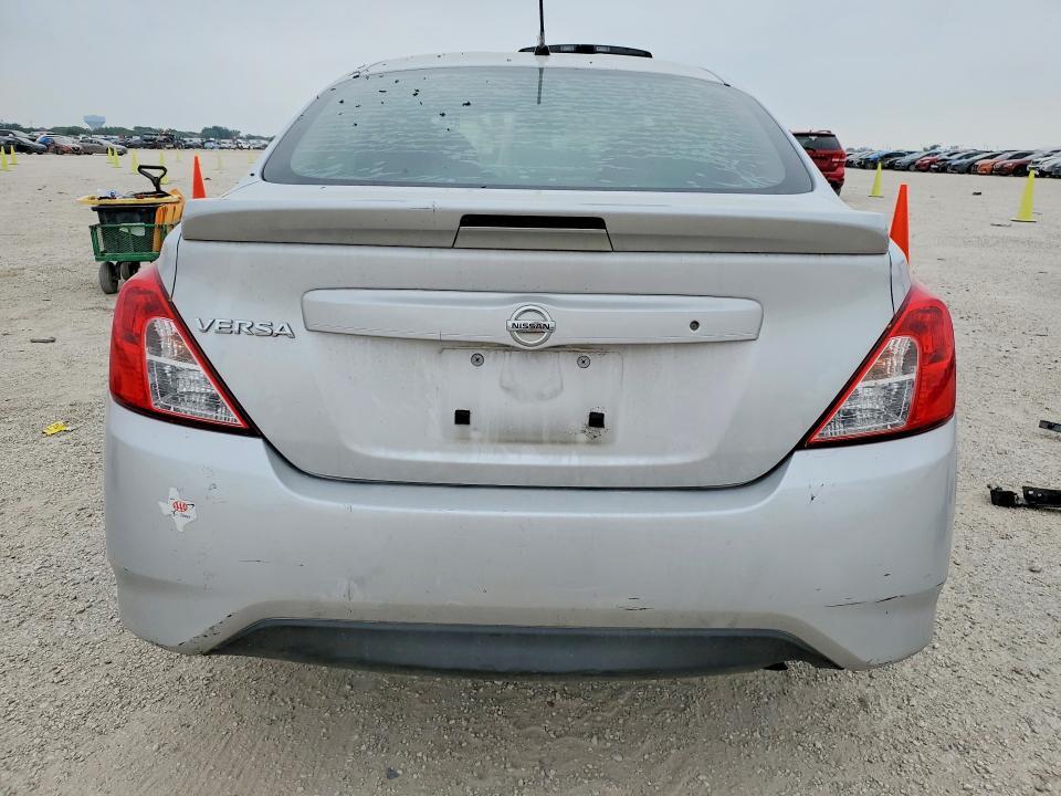 2017 Nissan Versa 1.6 s Plus