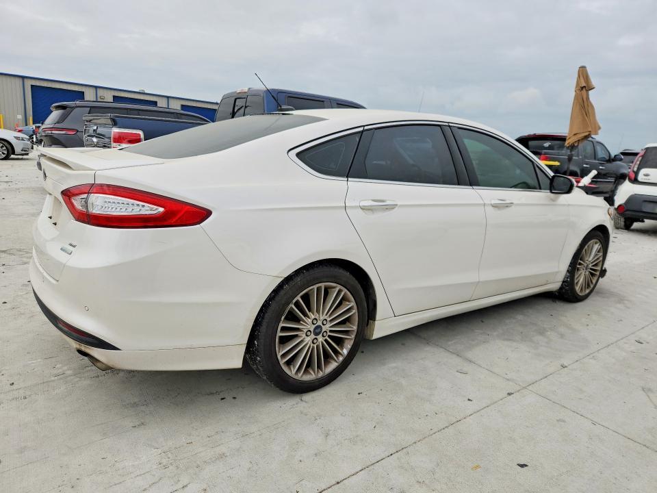 2015 Ford Fusion se