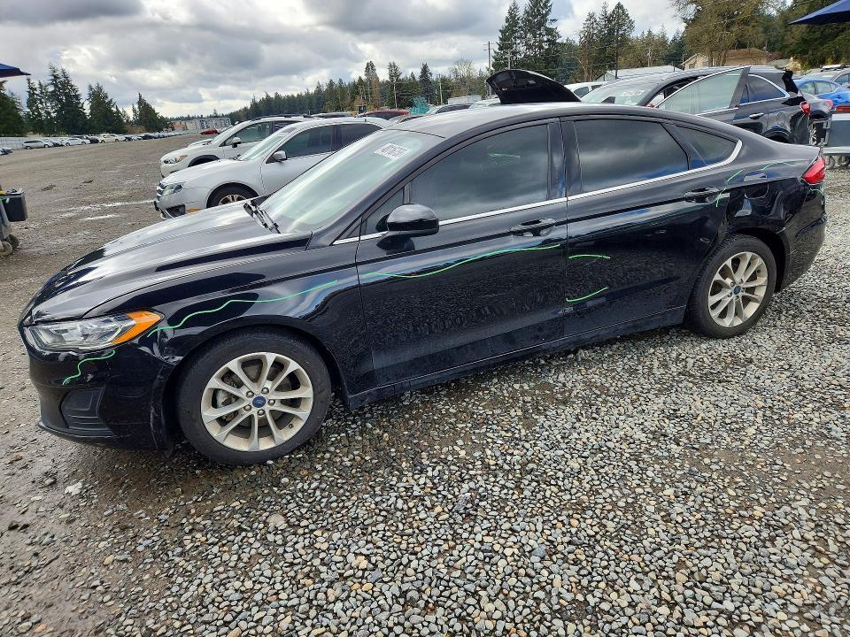 2019 Ford Fusion se