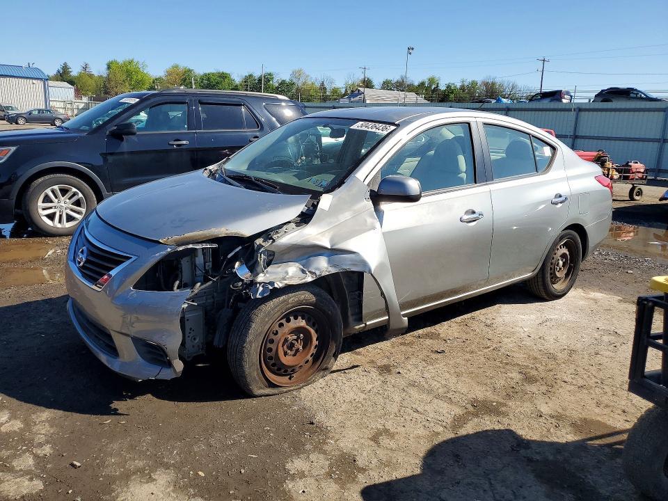 2012 Nissan Versa 1.6 s