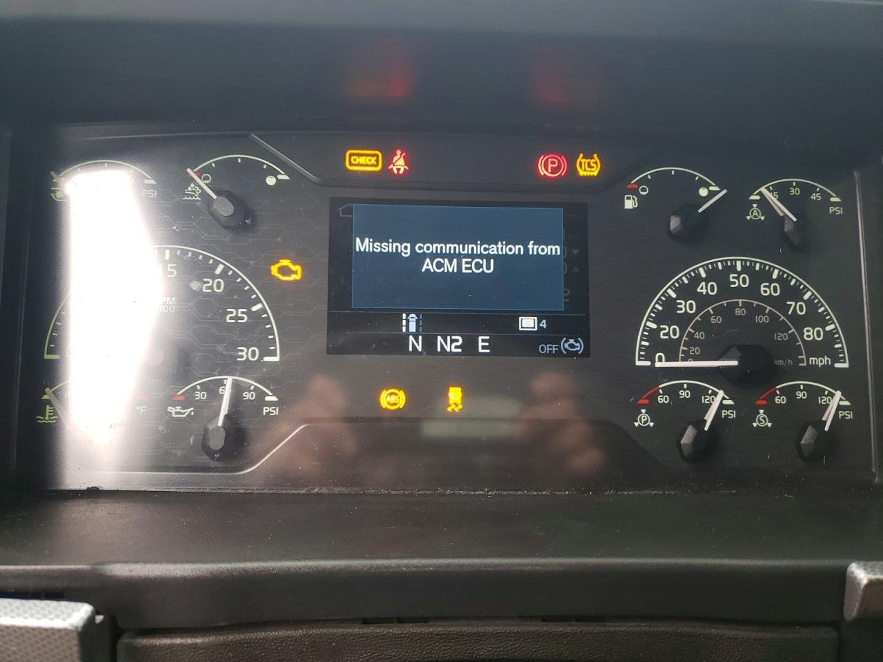 2019 Volv O VNL Semi Truck