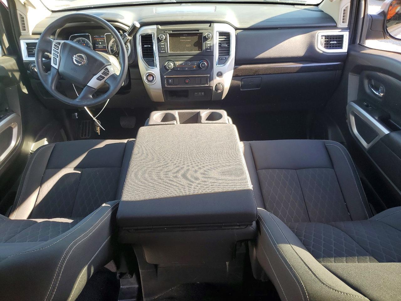 2019 Nissan Titan SV