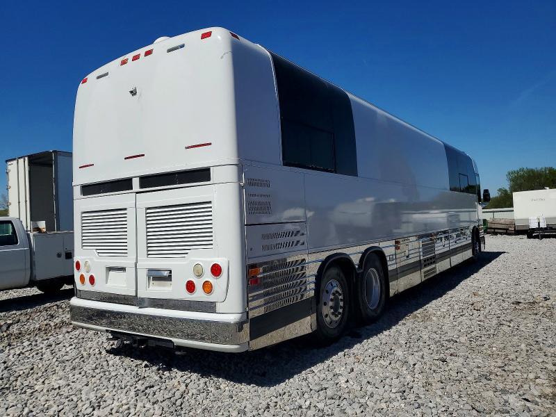 2004 Prevost Bus
