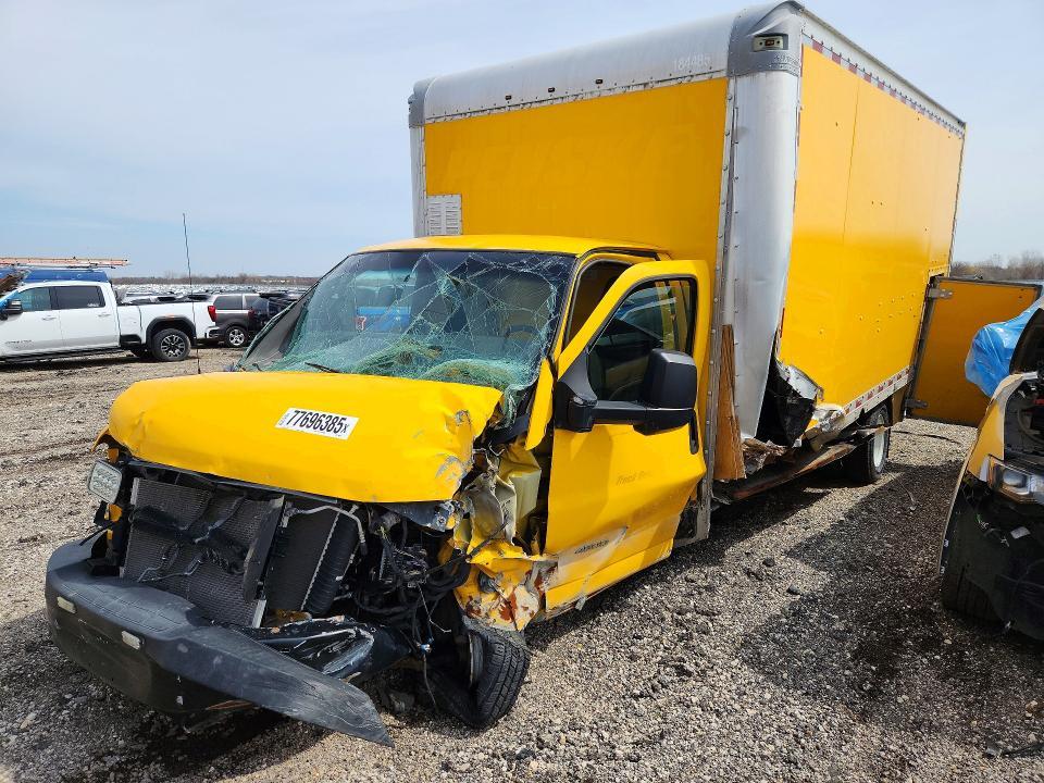 2017 GMC Savana box Truck