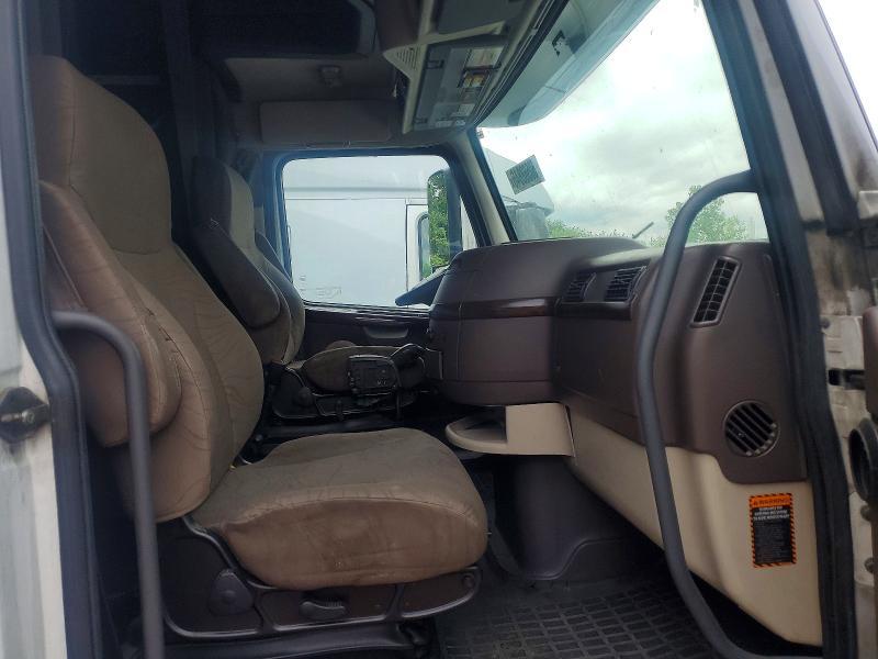 2016 Volvo VNL Semi Truck