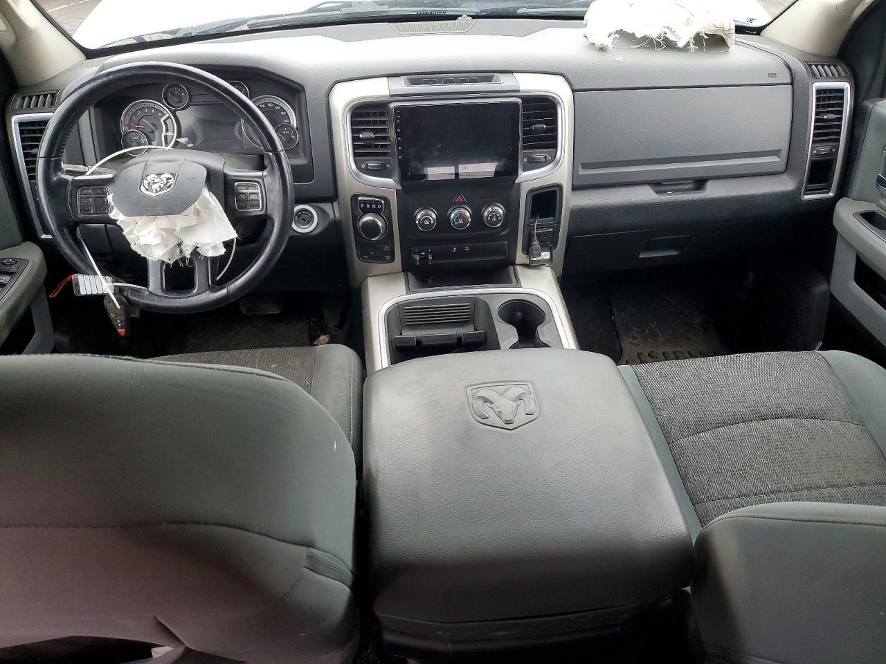 2016 Dodge RAM 1500 SLT